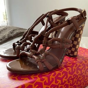 NEW Tory Burch Stacked Heels